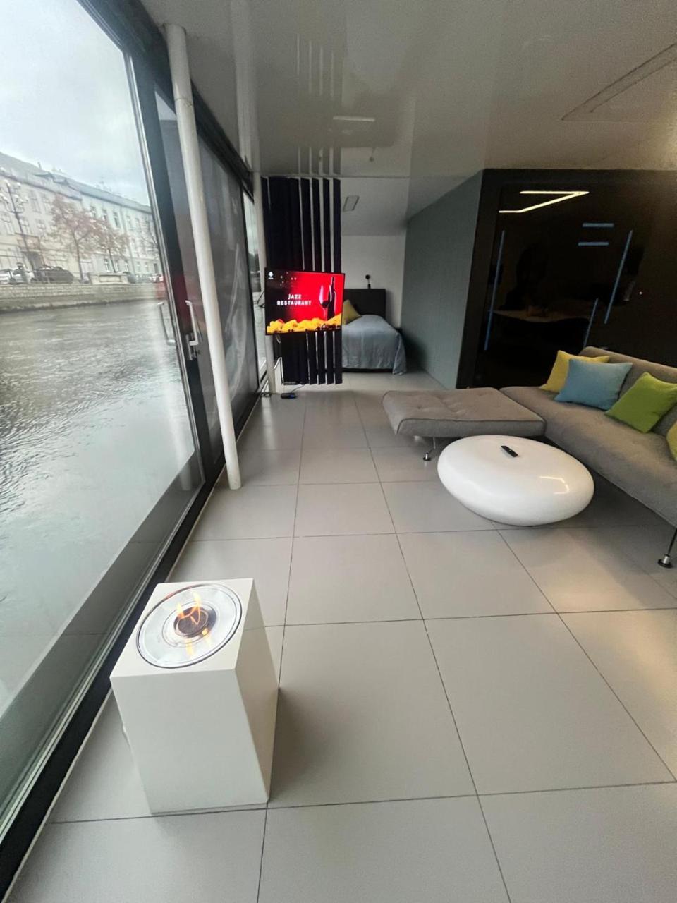 Dom Na Wodzie Apartment Bydgoszcz
